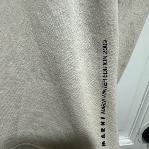 Marni Cream Long Sleeve Tee Winter Edition 2009 with Doll Design Size Small - Picture 3 of 9